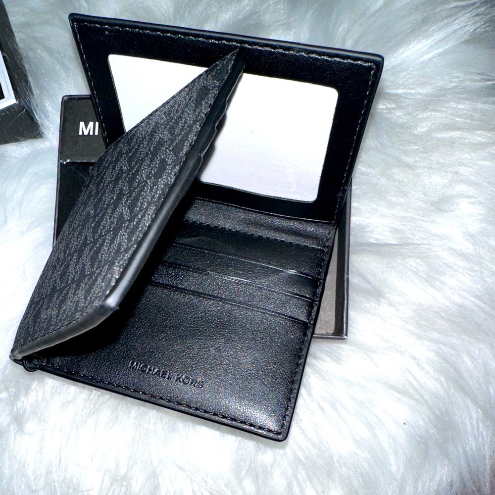 Michael Kors trifold wallet